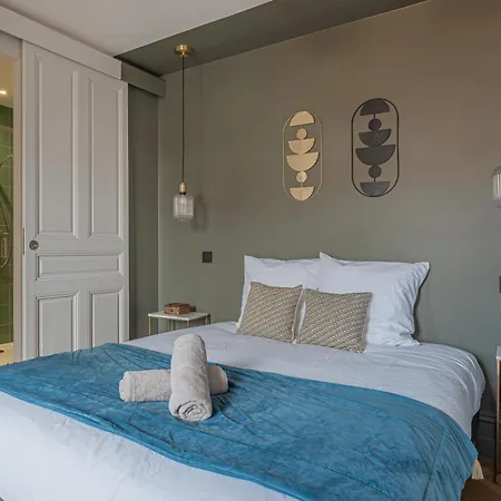 Felix - Climatisation, Arrivee Autonome, Centre De Sur Isere Apartmanhotel